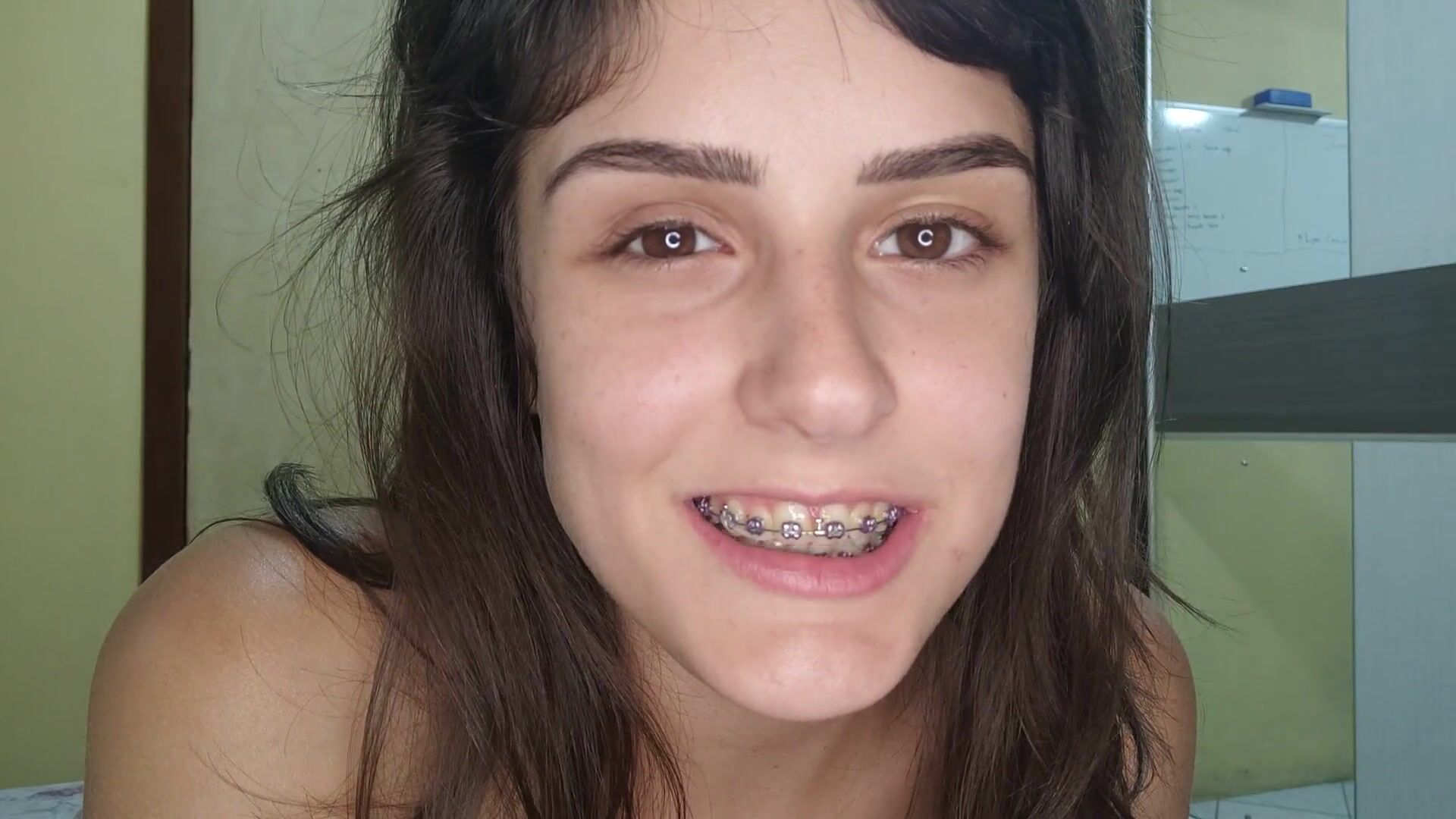Babyface Amateur Sister With Braces And Hot Body